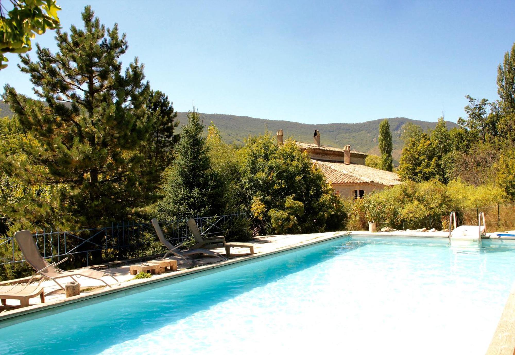 Le Moulin De La Viorne, Gite Avec Piscine Au Coeur De La Nature En Haute-Provence Les Omergues Exterior photo